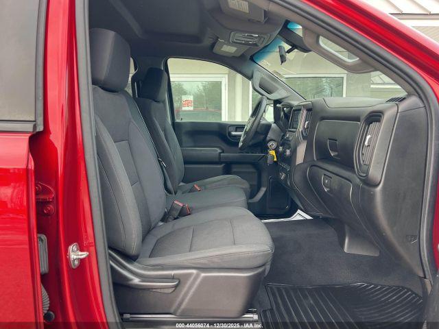 Chevrolet Silverado 1500 4wd  Short Bed Custom Trail Boss Image 4