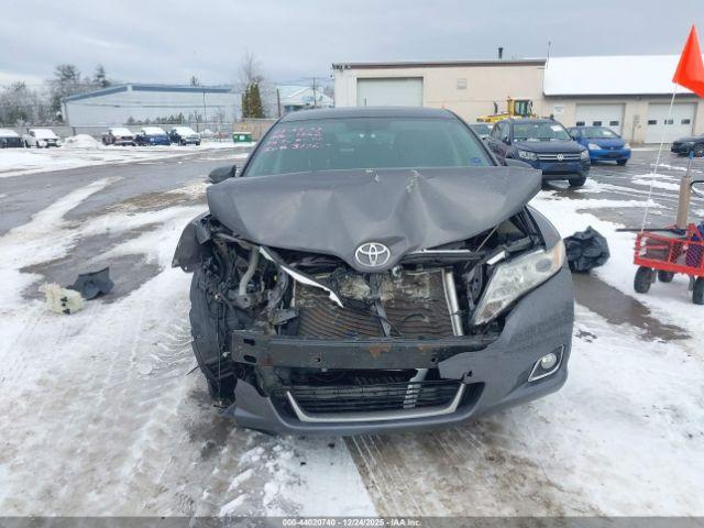 Toyota Venza Xle V6 Image 16