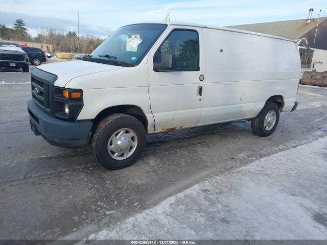 Ford E-250 Commercial Image 5