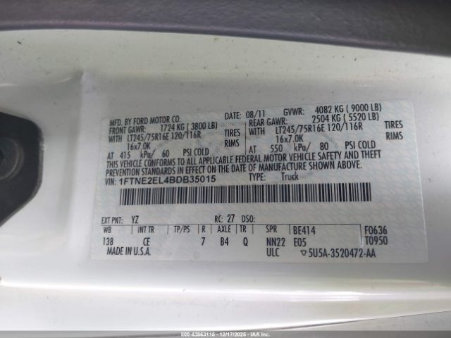 Ford E-250 Commercial Image 11