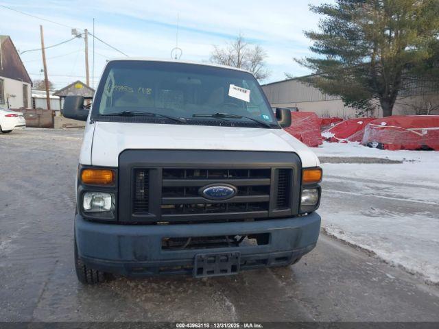 Ford E-250 Commercial Image 16