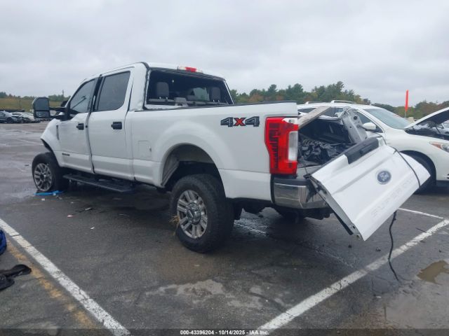 Ford F-250 Xlt Image 7
