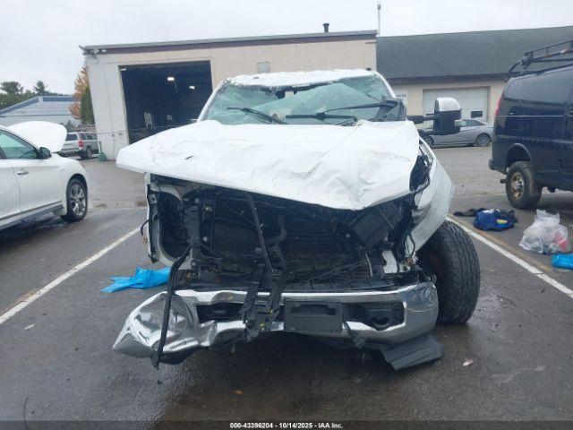 Ford F-250 Xlt Image 6