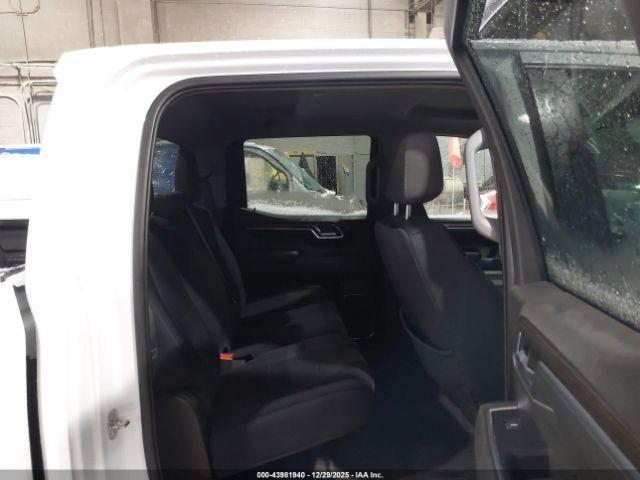 Chevrolet Silverado 1500 4wd  Short Bed Rst Image 6