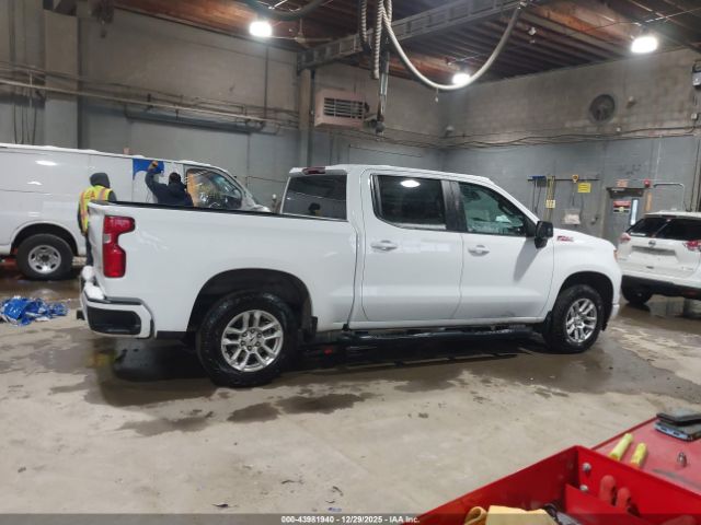 Chevrolet Silverado 1500 4wd  Short Bed Rst Image 10