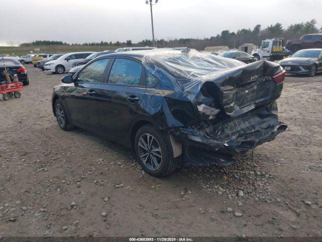 Kia Forte Lxs Image 16