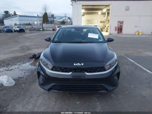 Kia Forte Lxs Image 7