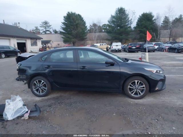 Kia Forte Lxs Image 2