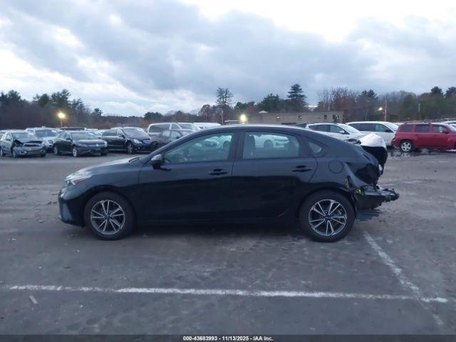 Kia Forte Lxs Image 15