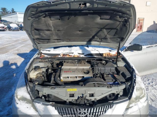 Toyota Camry Sle V6 Image 3