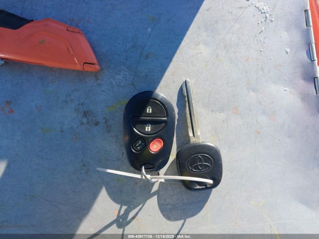 Toyota Camry Sle V6 Image 8