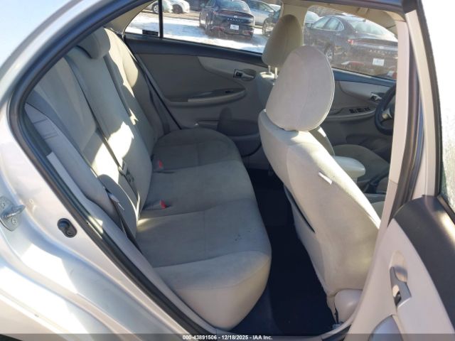 Toyota Corolla Le Image 5