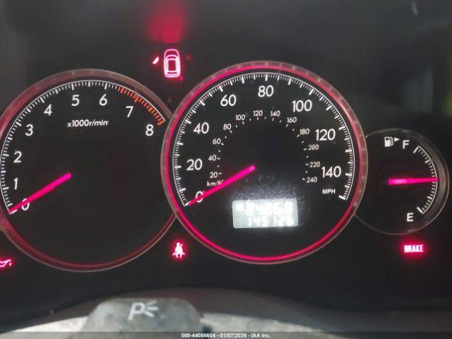 Subaru Outback 2.5i Image 8