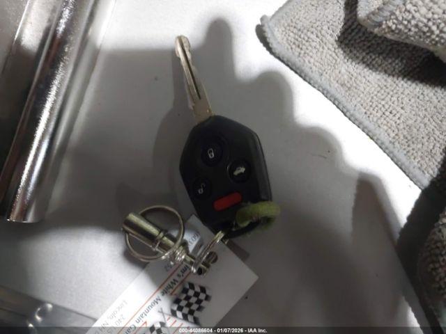 Subaru Outback 2.5i Image 11