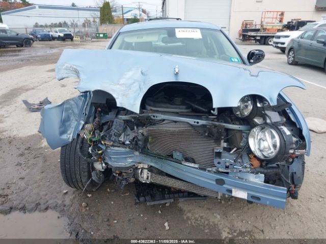 Jaguar S-Type 4.2 V8 Image 4