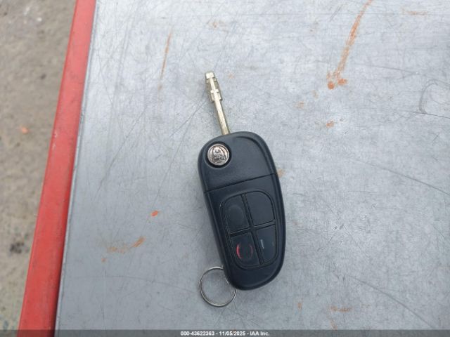 Jaguar S-Type 4.2 V8 Image 12