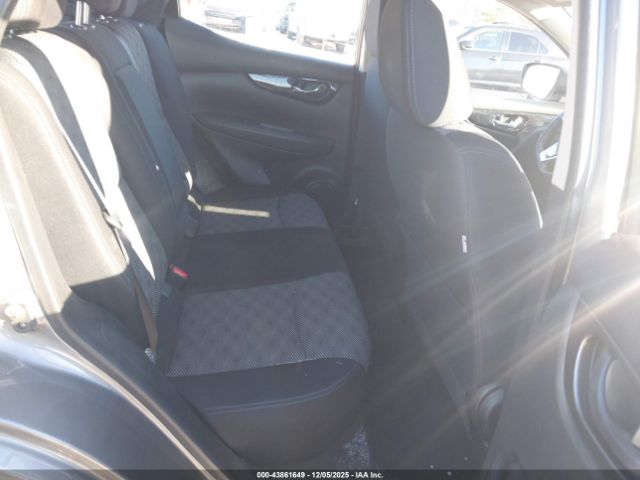 Nissan Rogue Sv Image 8