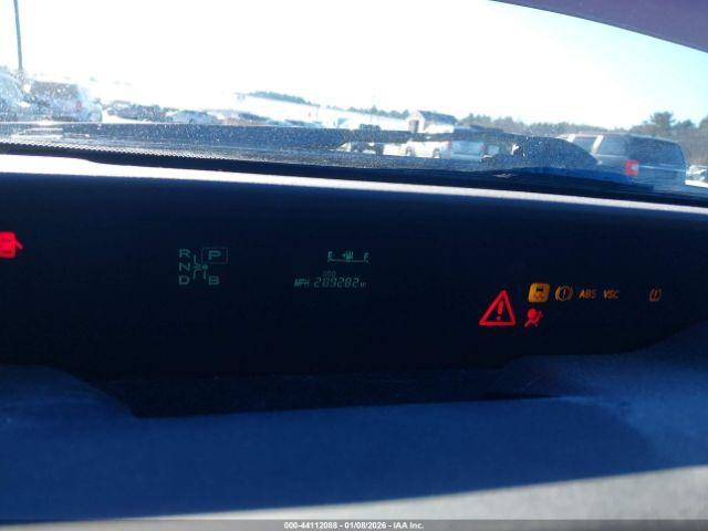 Toyota Prius Image 10