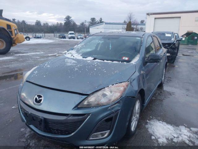 Mazda Mazda3 S Sport Image 2