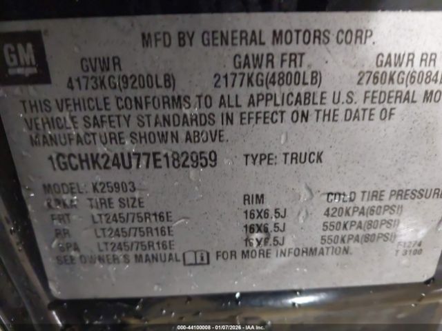 Chevrolet Silverado 2500 Work Truck Image 7