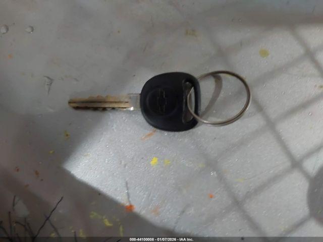 Chevrolet Silverado 2500 Work Truck Image 8