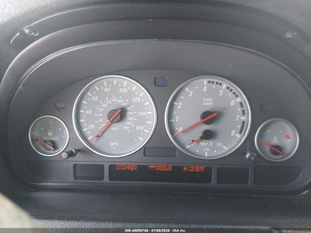 BMW X Series 4.8is Image 6