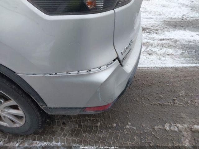 Nissan Rogue Sv Image 5