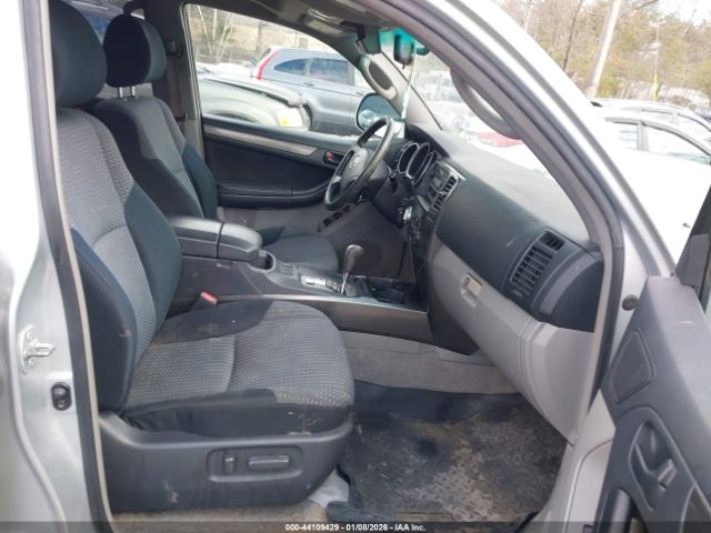 Toyota 4Runner Sr5 Sport V8 Image 7