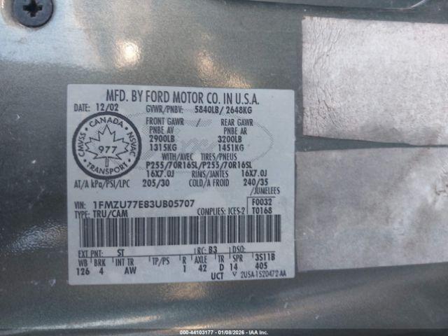 Ford Explorer Image 3