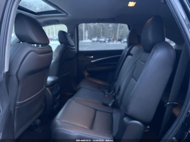 Acura MDX Standard Image 10