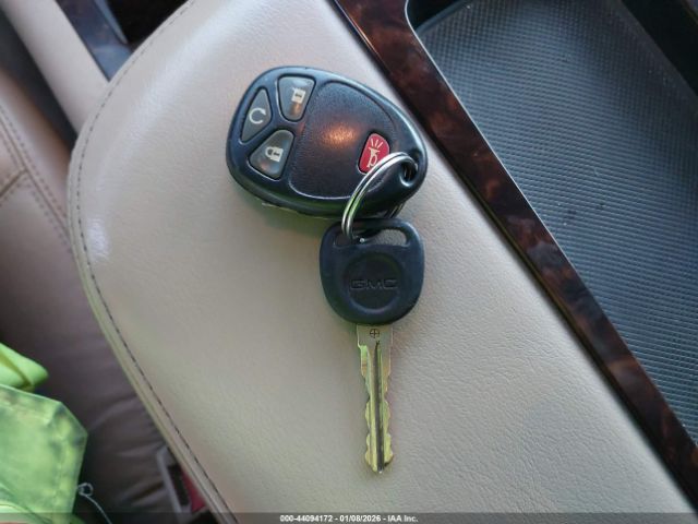 GMC Sierra 1500 Denali Image 5