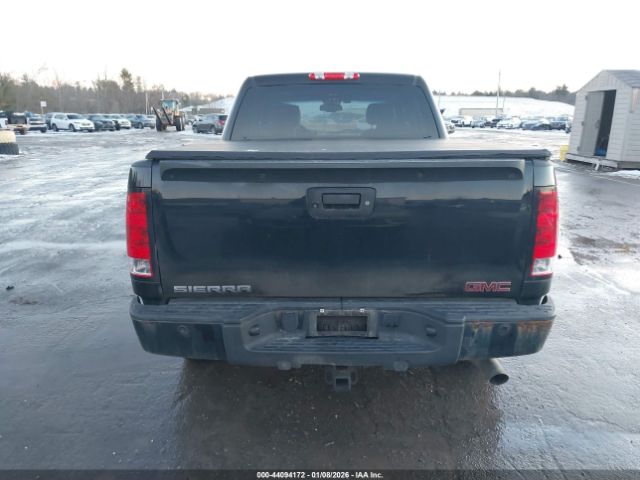 GMC Sierra 1500 Denali Image 3