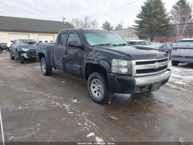 Chevrolet Silverado K1500 Image 1