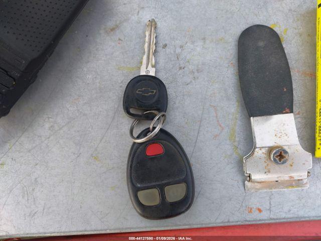 Chevrolet Silverado K1500 Image 8